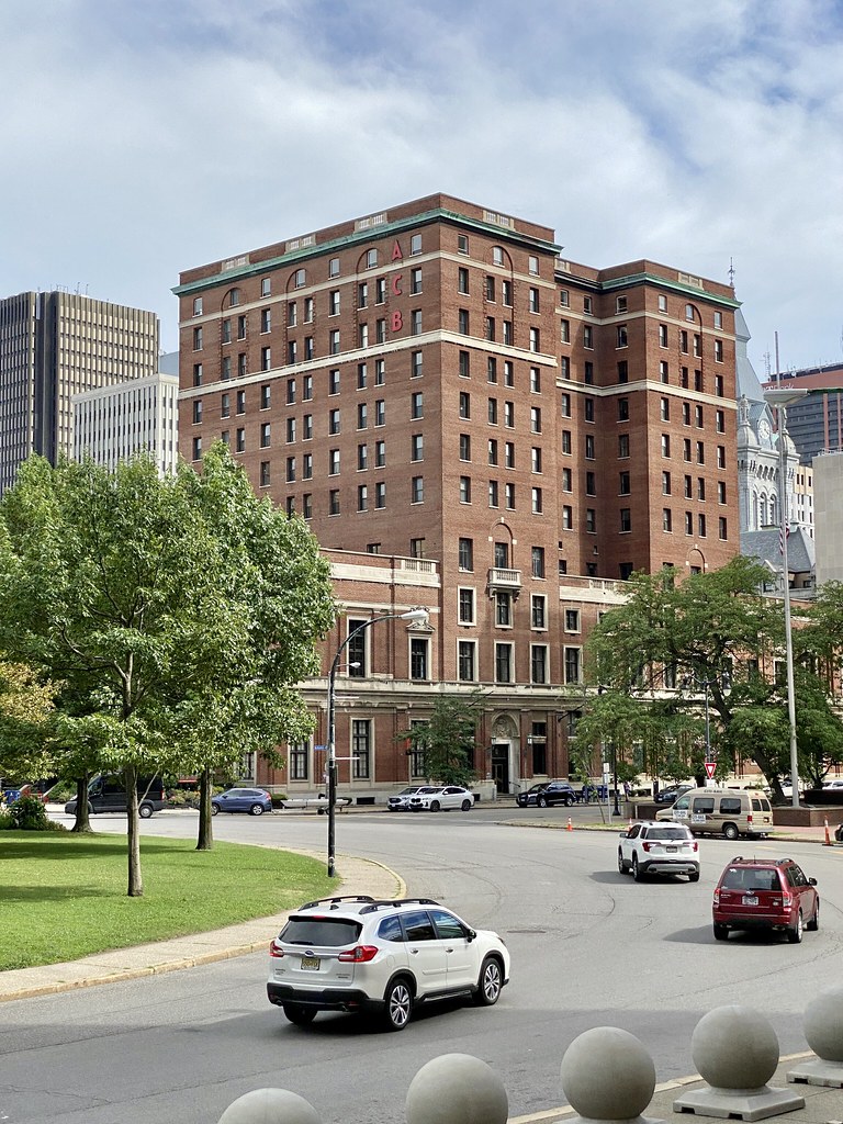 Austin's Retail Renaissance Shows Economic Confidence in Uncertain Times